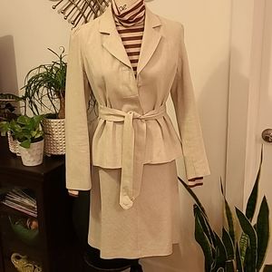 ISAAC MIZRAHI 2PC SUIT CREAM/ SILVER METALLIC JACKET and SKIRT sz 8